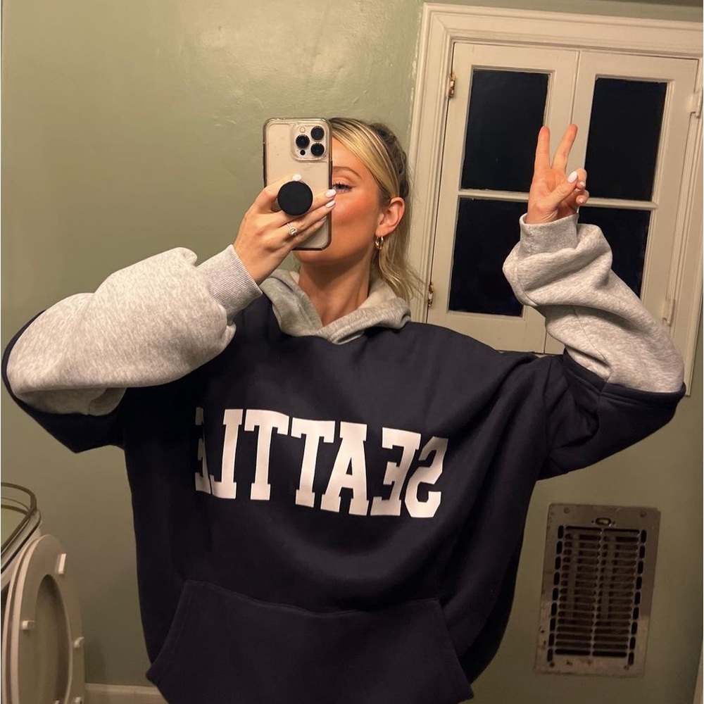 ISO Adika Seattle Sweatshirt